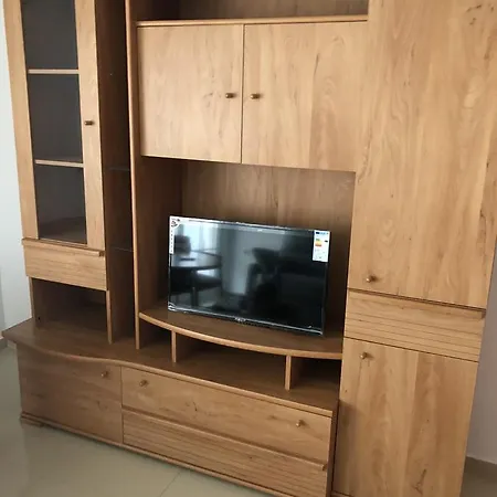 Damara V Apartment *